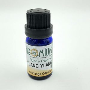 Aceite esencial de ylang ylang